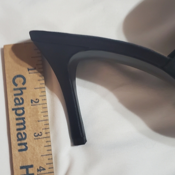 NWOT Nine West Black Crystal Embellished Heels. - Picture 5 of 6